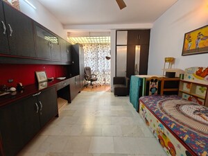 Master Bedroom in 3 BHK Builder Floor at Chittaranjan Park – for Rent