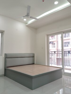 Room in 3 BHK Apartment at Poulomi Avante, Kokapet – for Rent