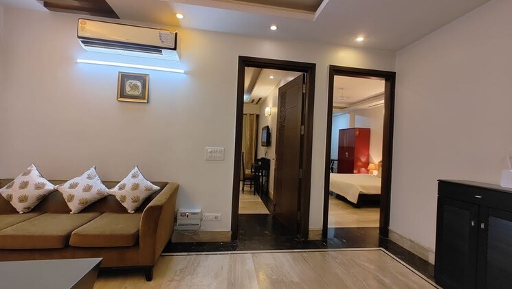 Living Room, chittaranjan park 3 Bedroom 233 Sq.Yd. Builder Floor In Chittaranjan Park Delhi 9305497