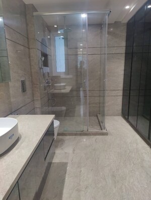 Attached Bathroom in 3 BHK Builder Floor at Nehru Enclave – for Rent