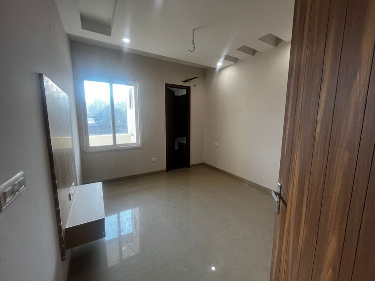 Room, dhakoli 3 Bedroom 1125 Sq.Ft. Apartment In Dhakoli Zirakpur 9305510