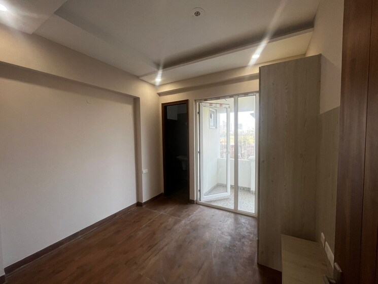 Room, dhakoli 3 Bedroom 1125 Sq.Ft. Apartment In Dhakoli Zirakpur 9305510