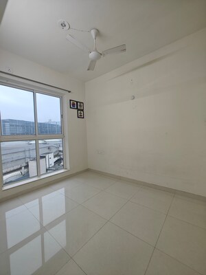 Room in 2.5 BHK Apartment at L & T Seawoods Residences Phase 1 Part A, Seawoods – for Sale