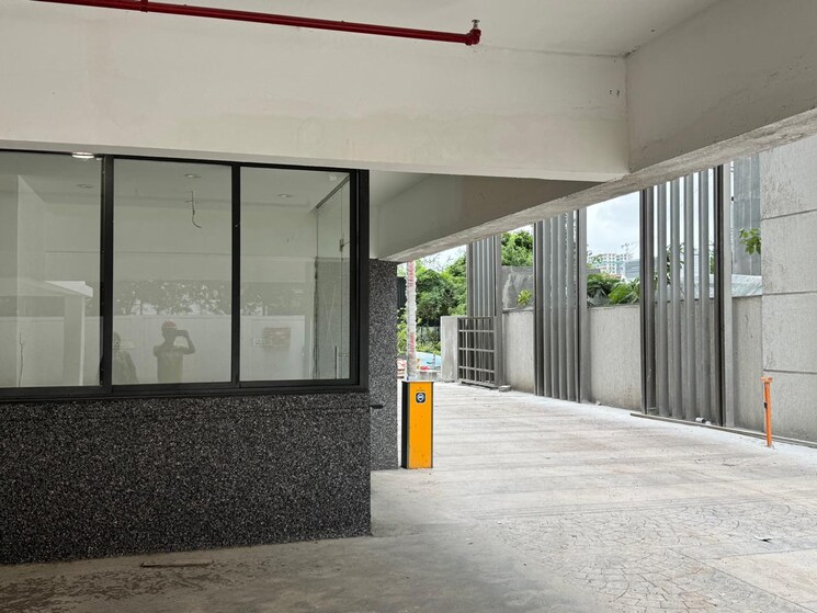  Parking, mantra-mirari 2 Bedroom 895 Sq.Ft. Apartment In Koregaon Park Pune 9305526