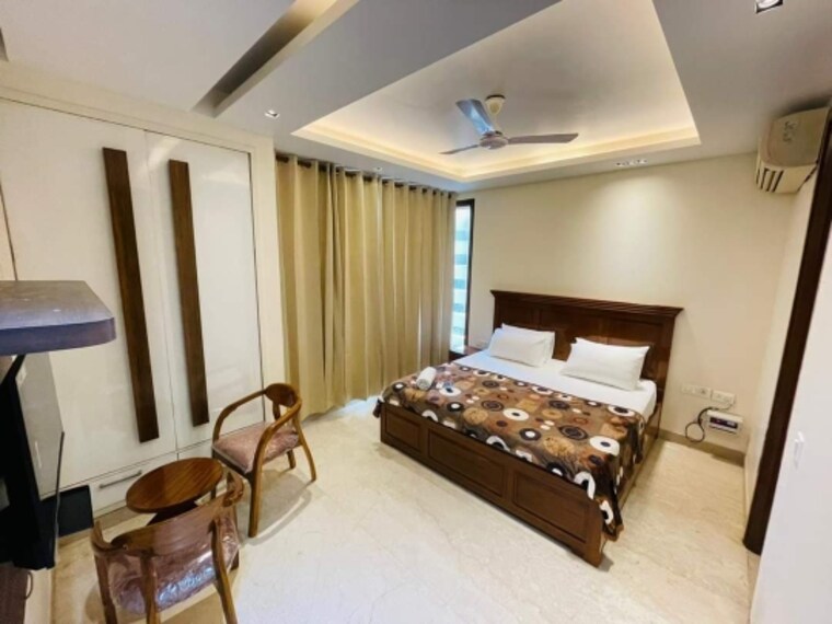 Bedroom, nehru enclave 3 Bedroom 250 Sq.Yd. Builder Floor In Nehru Enclave Delhi 9305506