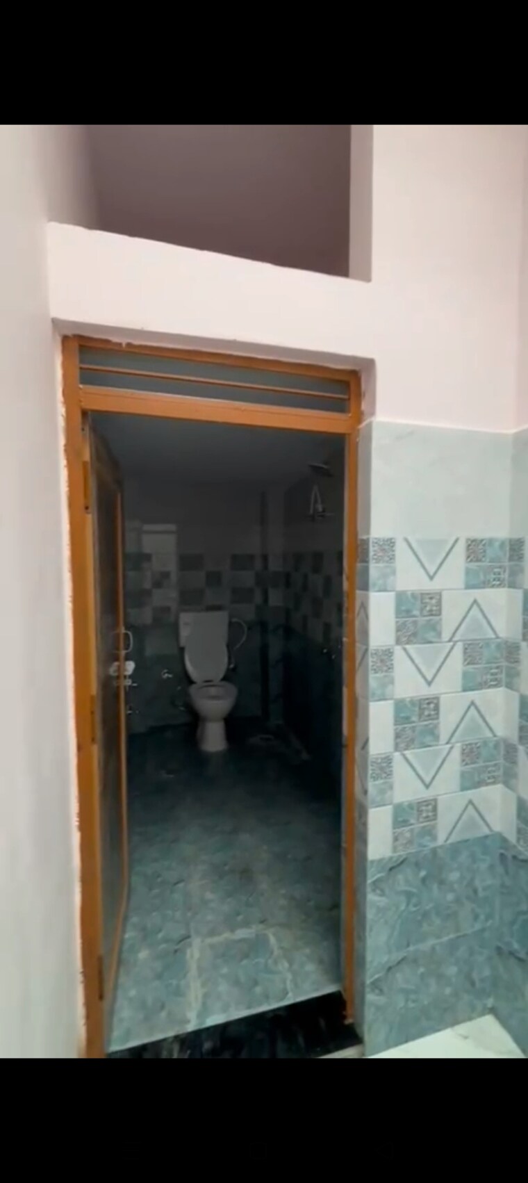 Attached Bathroom, alamnagar 2 Bedroom 800 Sq.Ft. Independent House In Alamnagar Lucknow 9305547