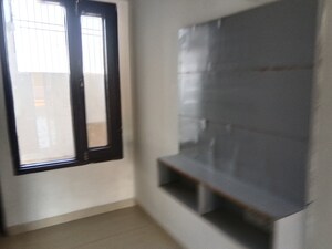 Room in 3 BHK Apartment at Dhakoli – for Rent