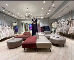  Showroom For Sale in Sneh CHS Santacruz, Santacruz West