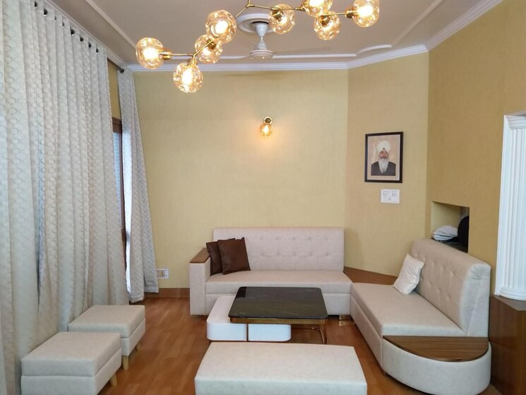 Living Room, mayur vihar phase 1 extension 2.5 Bedroom 1050 Sq.Ft. Builder Floor In Mayur Vihar Phase 1 Extension Delhi 9305628
