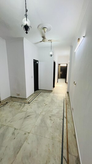 Room in 2 BHK Builder Floor at Kalkaji – for Rent