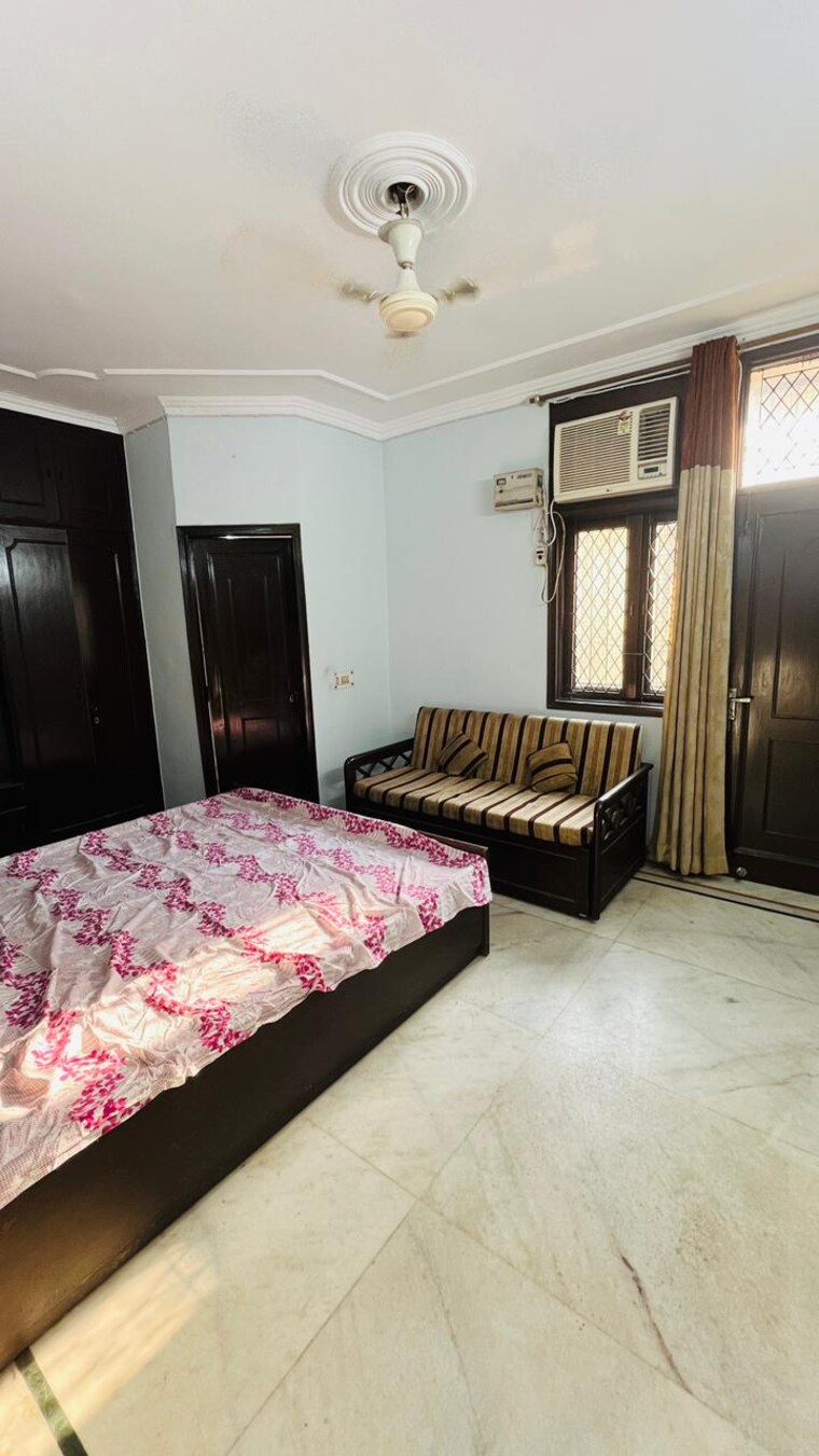 Bedroom, kalkaji 2 Bedroom 1200 Sq.Ft. Builder Floor In Kalkaji Delhi 9305627