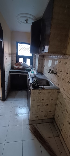 Kitchen in 2.5 BHK Builder Floor at Mayur Vihar – for Sale