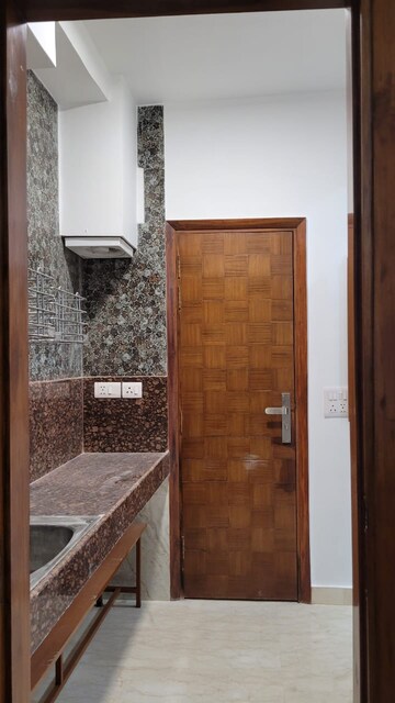 Bathroom in 2 BHK Builder Floor at South Extension ii – for Rent