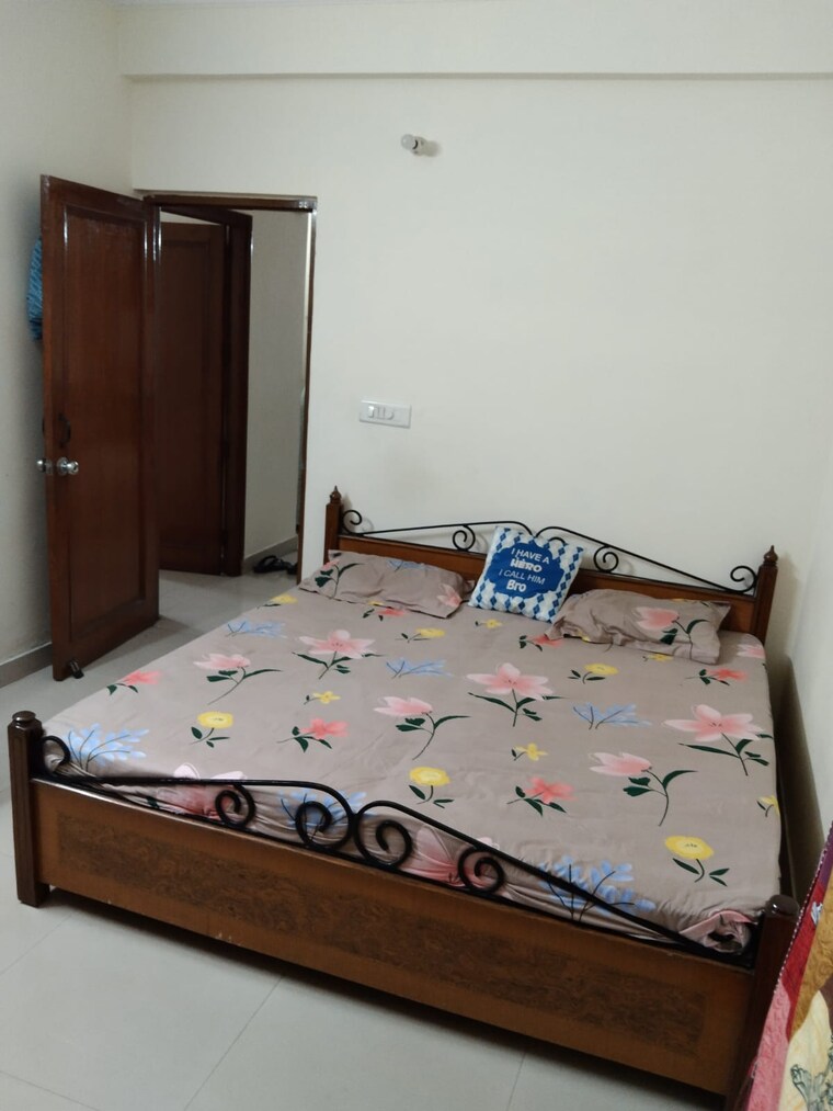 Bedroom, penta-homes 2 Bedroom 1300 Sq.Ft. Apartment In Vip Road Zirakpur 9305621