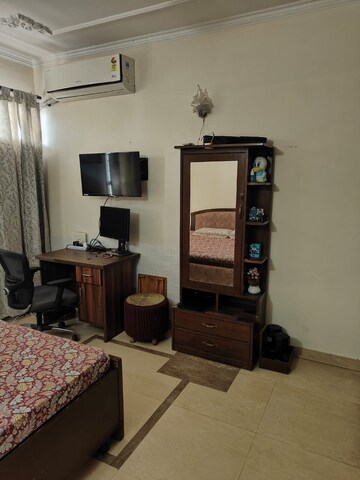 Bedroom in 2 BHK Independent House at Sector 13 – for Rent