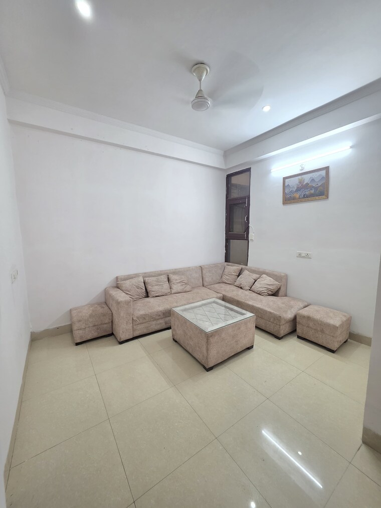 Living Room, m3m-golf-estate 4 Bedroom 5100 Sq.Ft. Apartment In Sector 65 Gurgaon 9305674
