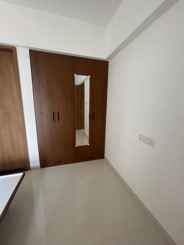 Room in 2 BHK Apartment at Majestique Signature Towers, Balewadi – for Rent