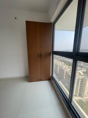 Furnished Amenities in 2 BHK Apartment at Majestique Signature Towers, Balewadi – for Rent