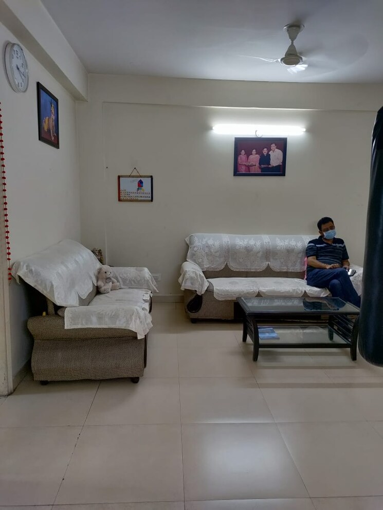 Living Room, silver-city-heights 3 Bedroom 1600 Sq.Ft. Apartment In Ambala Highway Zirakpur 9305677