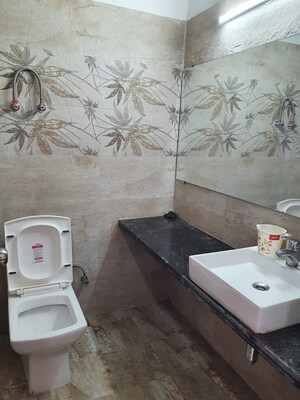 Bathroom in 1 BHK Apartment at Paramount Golfforeste, Zeta I Greater Noida – for Rent