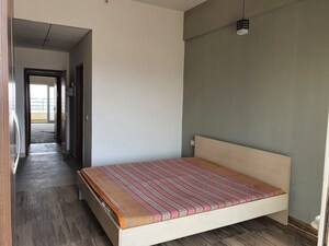 1 BHK Apartment For Rent in Paramount Golfforeste, Zeta I Greater Noida