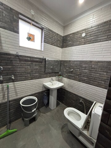 Bathroom in 2 BHK Apartment at Sushma Green vista, Ghazipur – for Rent