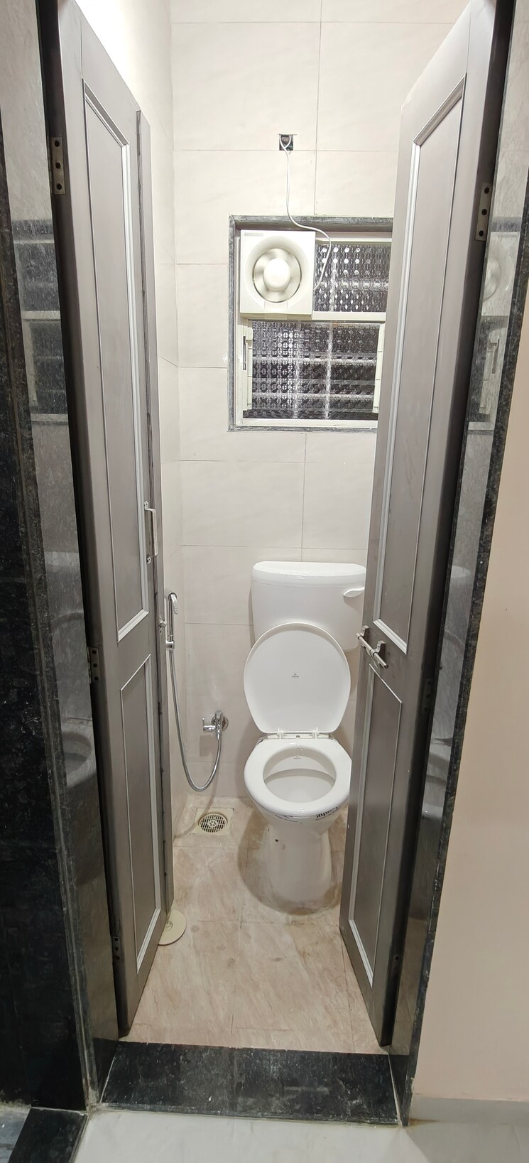 Bathroom, gokhalenagar 1 RK 550 Sq.Ft. Independent House In Gokhalenagar Pune 9305697