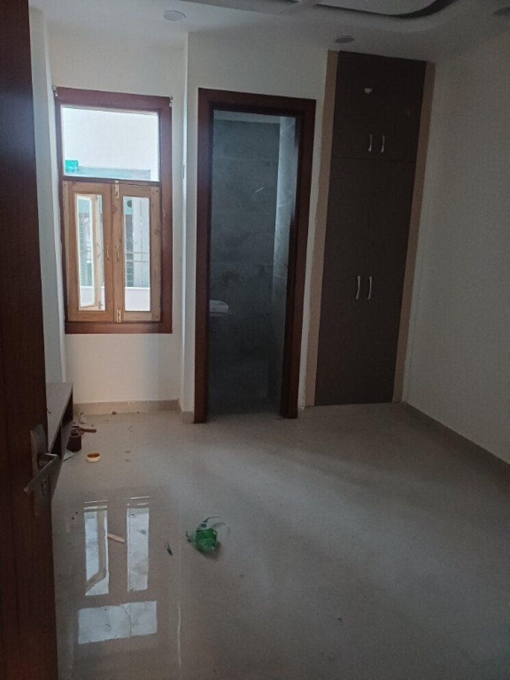 Room, rps-palm-drive 3 Bedroom 125 Sq.Yd. Builder Floor In Sector 88 Faridabad 9305734