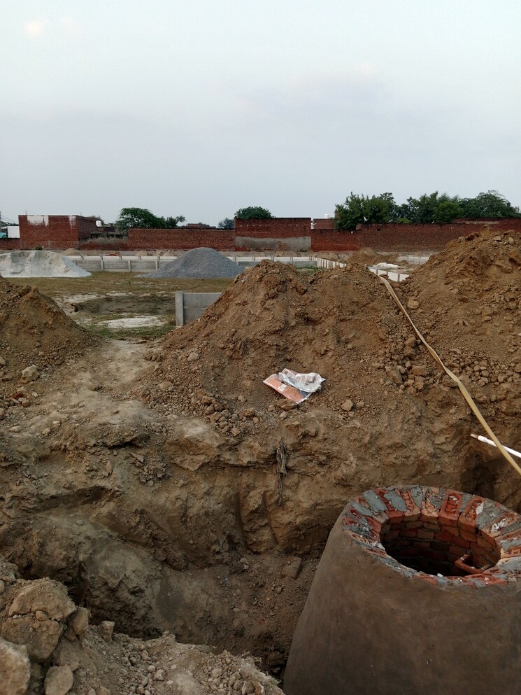 undefined, laramda  220 Sq.Yd. Plot In Laramda Agra 9305746