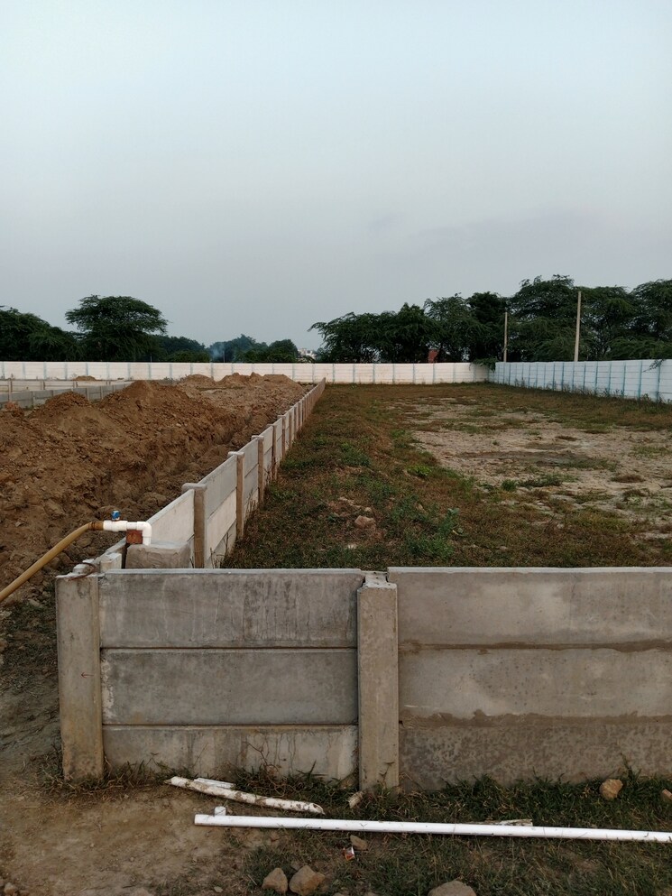 Exterior View, laramda  220 Sq.Yd. Plot In Laramda Agra 9305746