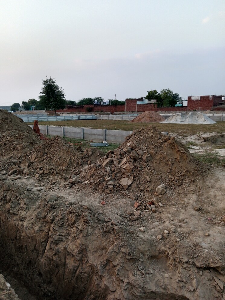 undefined, laramda  220 Sq.Yd. Plot In Laramda Agra 9305746