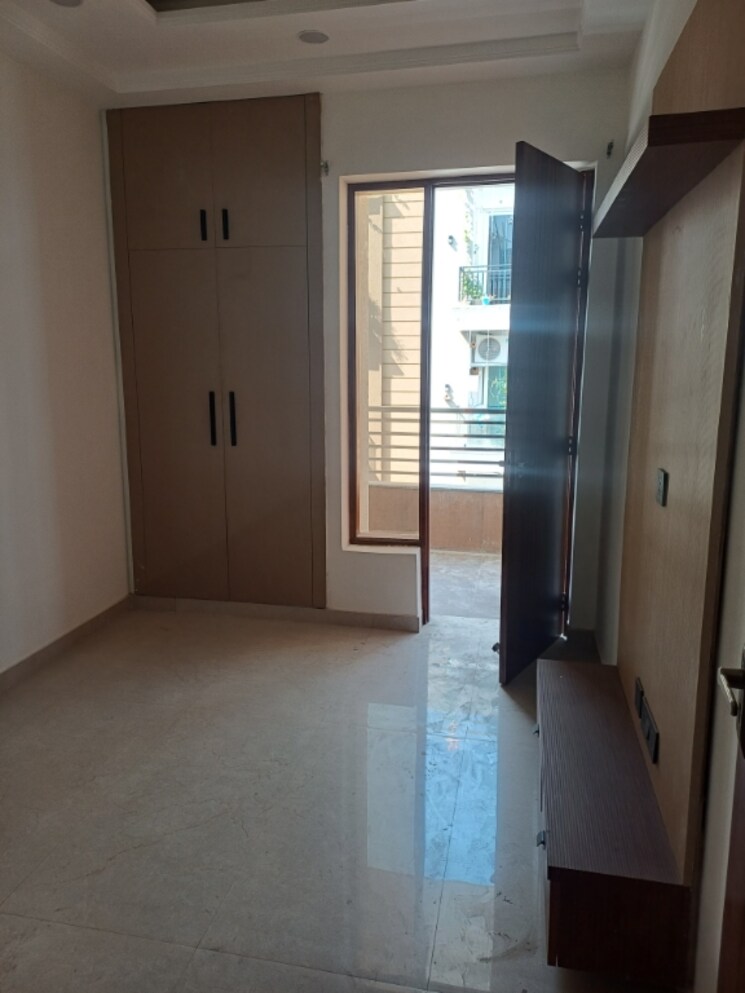 Room, rps-palm-drive 2 Bedroom 125 Sq.Yd. Builder Floor In Sector 88 Faridabad 9305738