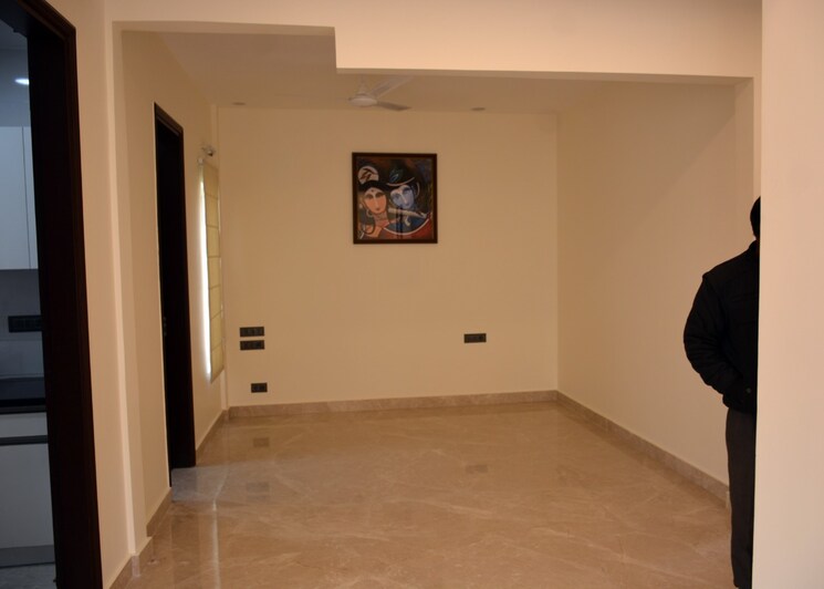 Room, green park extension 3 Bedroom 1300 Sq.Ft. Builder Floor In Green Park Extension Delhi 9305739