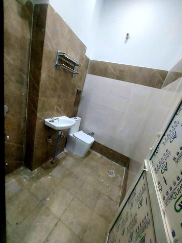Bathroom in 1 BHK Builder Floor at NK Savitry Enclave, Vip Road – for Rent