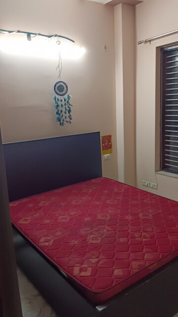 Bedroom in 3 BHK Builder Floor at Sector 45 – for Rent