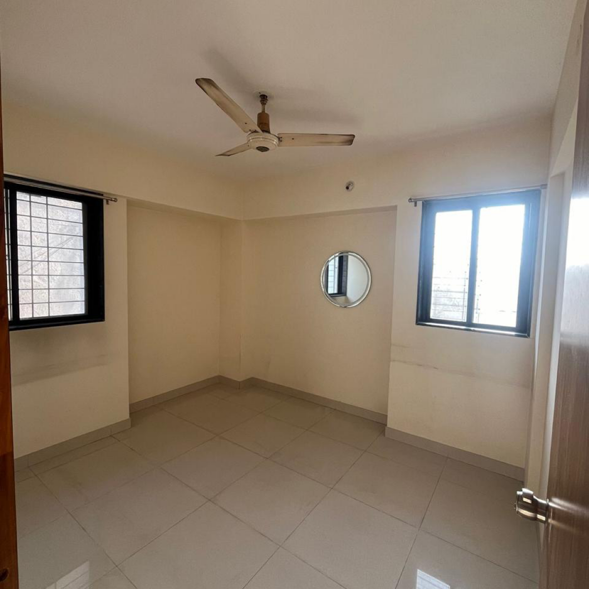 1 BHK + Study Room Apartment For Rent in M H Apartment 