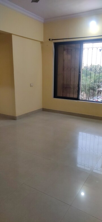 1 BHK Apartment For Rent in Borivali East