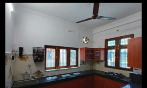 Bedroom in 2 BHK Independent House at Gomti Nagar – for Rent