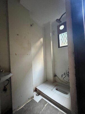 Bathroom in 1 BHK Apartment at Saket – for Rent