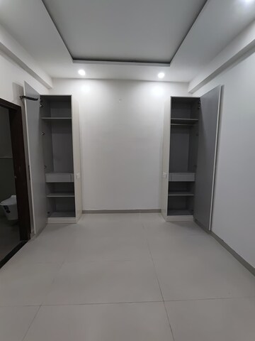 3 BHK Apartment For Sale in Pir Machalla