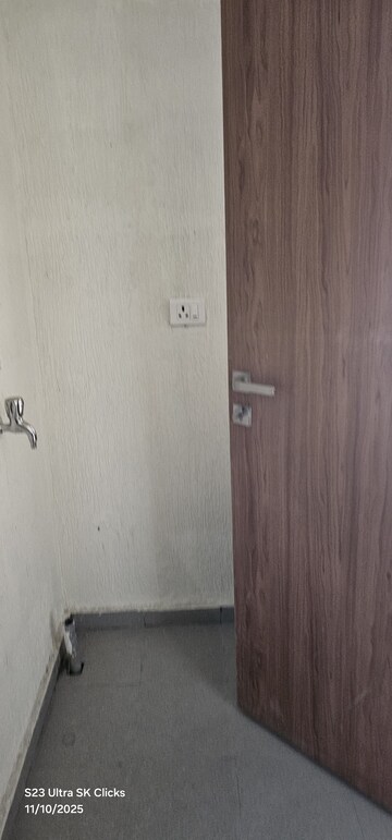Bathroom in 2 BHK Apartment at Majestique Towers, Kharadi – for Rent