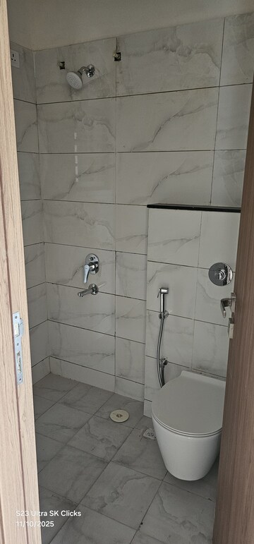 Bathroom in 2 BHK Apartment at Majestique Towers, Kharadi – for Rent