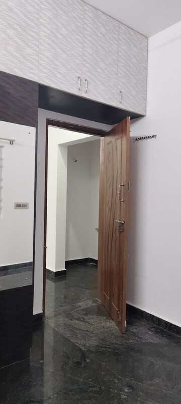 Building Lobby in 2 BHK Builder Floor at Halasuru – for Rent