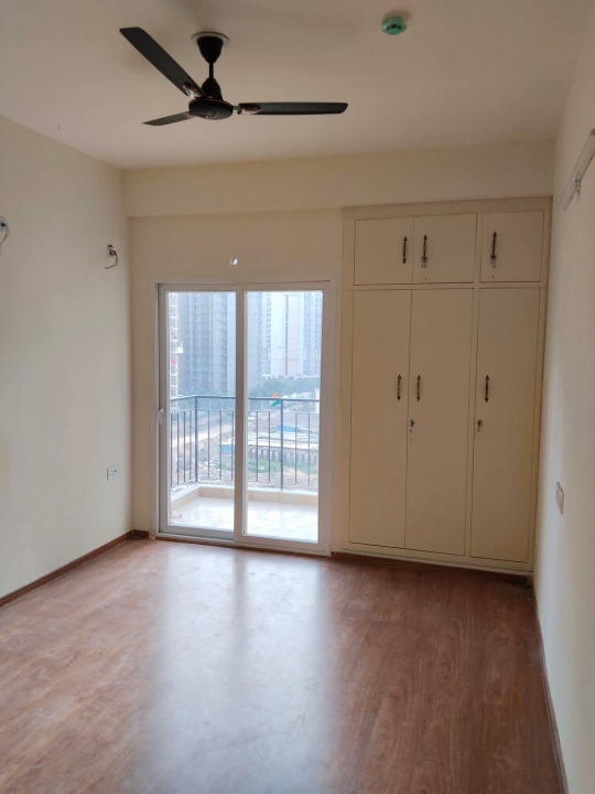 2 BHK Apartment For Rent in Amrapali Dream Valley