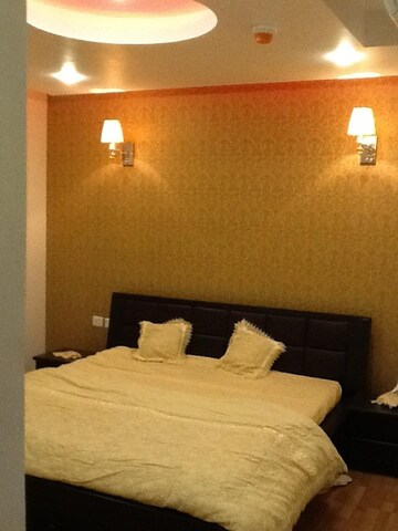 Bedroom in 3.5 BHK Apartment at Lanco Hills Apartments, Manikonda – for Rent