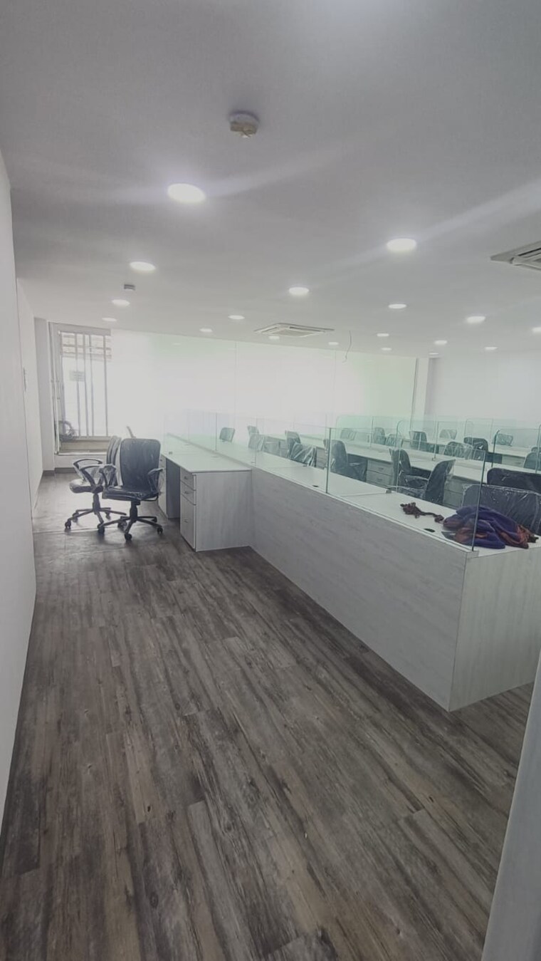 Team Area, bsel-tech-park Commercial Office Space 2600 Sq.Ft. In Vashi Sector 30a Navi Mumbai 9305861