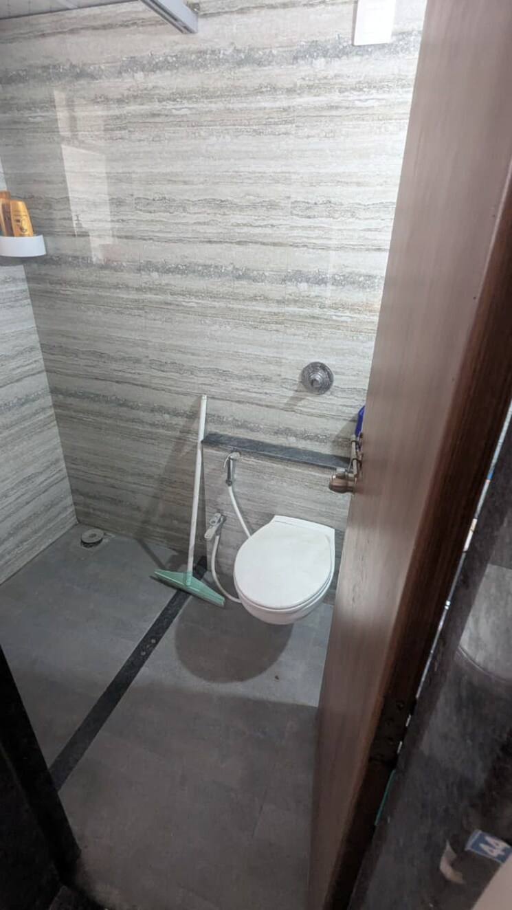 Bathroom, sukhwani-skylines 2 Bedroom 950 Sq.Ft. Apartment In Wakad Pune 9305920