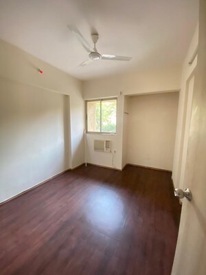 Room in 2 BHK Apartment at Lodha Casa Rio Gold, Dombivli East – for Rent