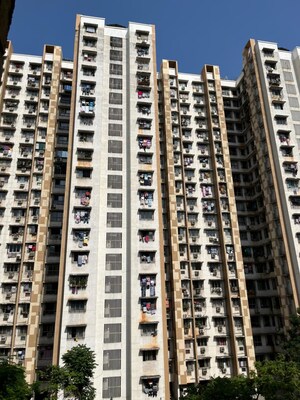 2 BHK Apartment For Rent in Lodha Casa Rio Gold, Dombivli East