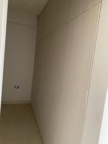 Room in 3 BHK Villa at Central Park 3 Flower Valley, Sohna Sector 33 – for Sale